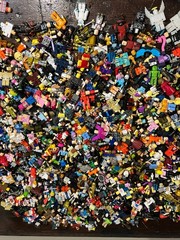 LOT OF 20+LBS OF ROBLOX FIGURES PARTS & PIECES