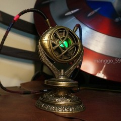 Doctor Strange 1:1 Eye Of Agamotto With Stand Full Metal Led Light New In Stock