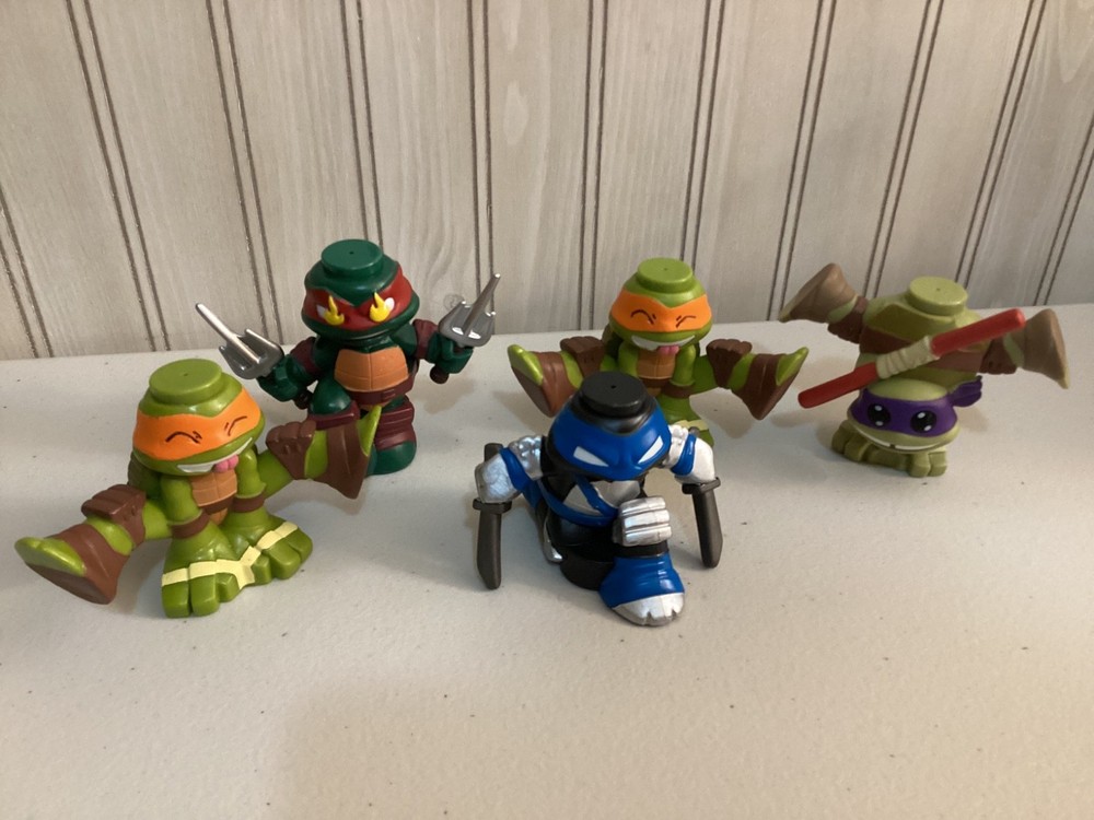 Lot of 5 Teenage Mutant Ninja Turtles Stackable Mystery Figures 2016 TMNT