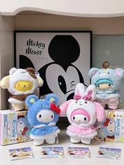 MINISO Sanrio Characters Small Cape Series Vinyl Plush Toy Confirmed Blind Box!!