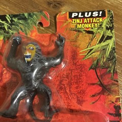 Kenner Congo Movie Bonecrusher Deluxe Action Figure w/ Zinj Monkey Bone 1995