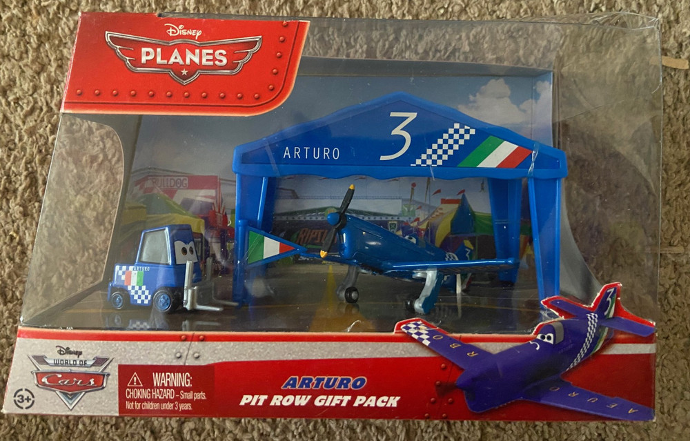 Disney Pixar Planes Cars 3 4 Gift Pit Row Deluxe pack packs (You Pick)