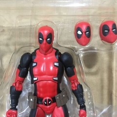 New MAFEX 082 Marvel X-MAN Avengers DEADPOOL Comic Ver Action Figure Gift Toy