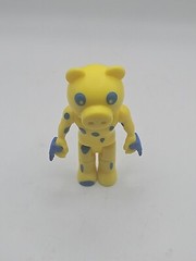 Mini ToonPiggy Dinopiggy 3.5″ Tall Yellow with Blue Spots Phat MOJO Figure