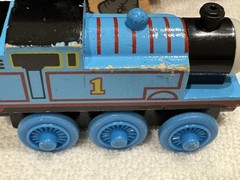 Thomas Wooden Railway Thomas Circus Tiger Elephant Zebra Red Yellow Car SeeVideo