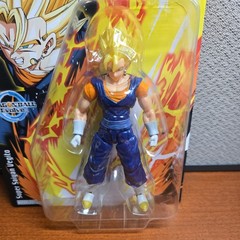 Dragon Ball Z Evolve SUPER SAIYAN VEGITO Figure Bandai 5” Walmart Exclusive New