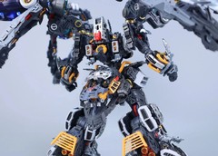 In Stock NEW Axis Model MG 1/100 Kshatriya NZ-666 Action Figure Model Kit