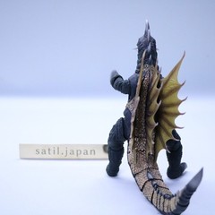 [USED] BANDAI SPIRITS S.H.MonsterArts Godzilla GIGAN 1972 Action Figure