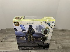 Hasbro G.I. Joe Classified Series 60th Anniversary 6” Action Pilot HALO Jumper