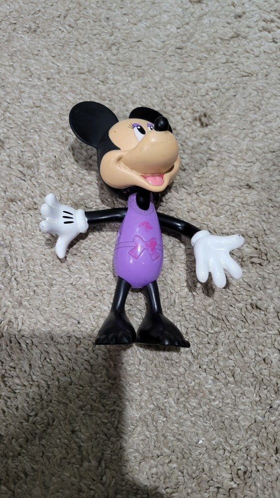 Disney Minnie Mouse PVC Figurine 5.5 Inches
