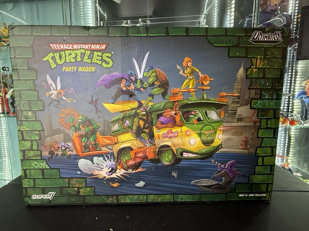 Super7 Ultimates TMNT lot New In Box Turtle Van +24 Figures