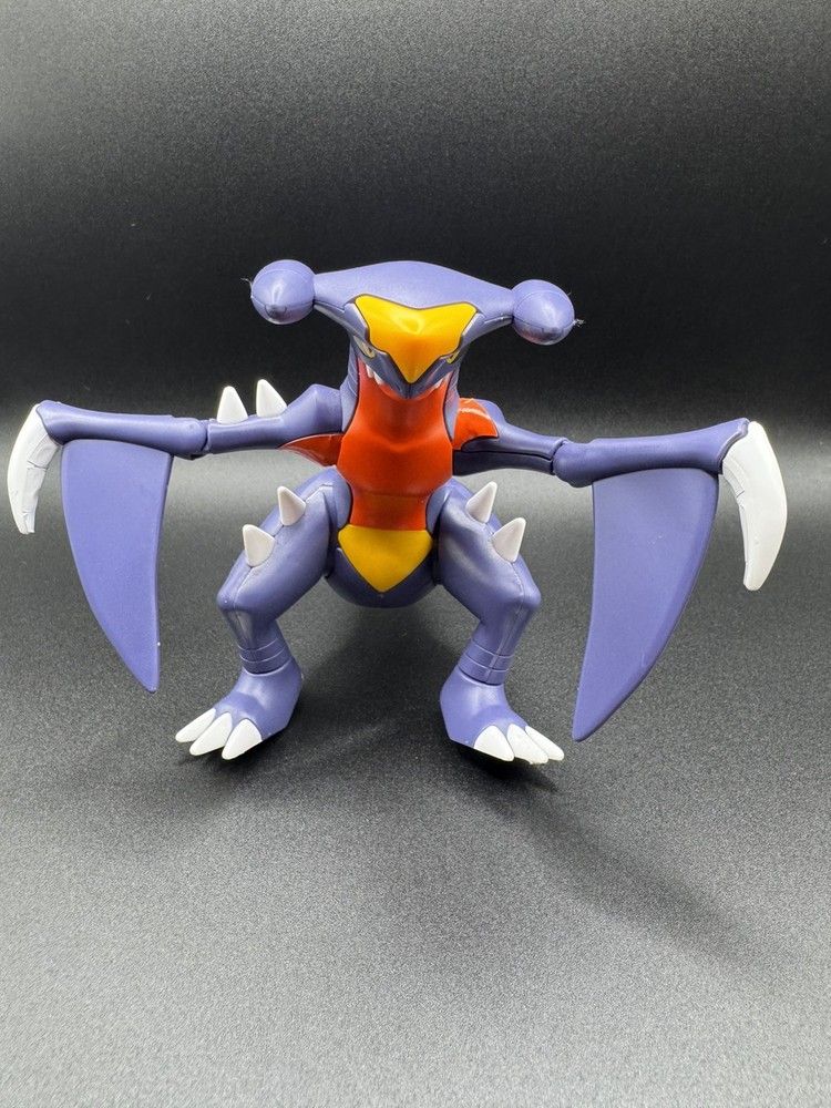 Garchomp Assembled Model PVC In Stock NEW