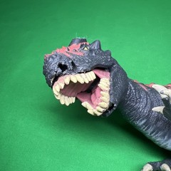 Kenner Jurassic Park Demon Carnotaurus JP19; Damaged- See Photos