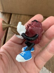 Lot of 4 Vintage California Raisins 1980s & 2001 PVC Toy Figures