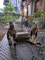 Mattel Hammond Collection 2 Allosauros Dinosaur Figures Great Condition
