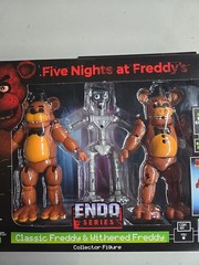 Five Nights at Freddy’s Endo Series Classic Freddy & Withered Freddy Jazwares