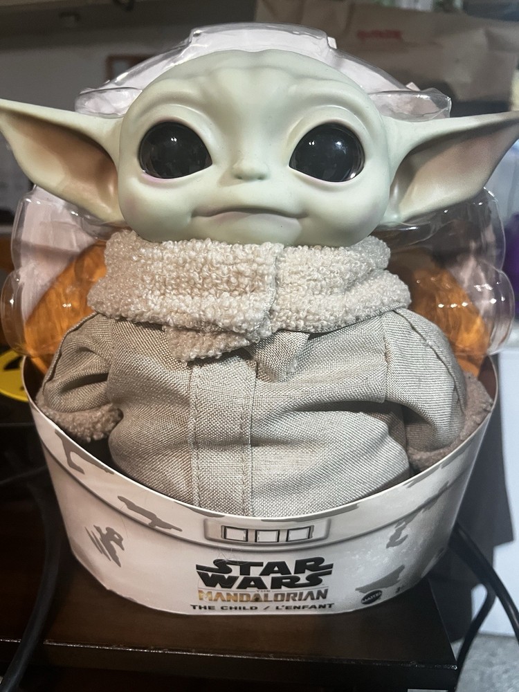 Mattel Star Wars The Mandalorian The Child (Grogu) Figure Plastic/Fabric