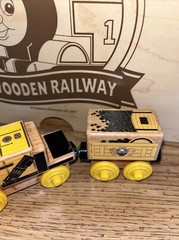 STEPHEN ! THOMAS FRIENDS WOODEN RAILWAY TRAIN CASTLE KING RAILWAY 2016 WOOD