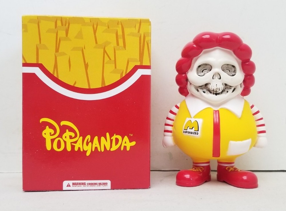 Mindstyle 4″ Popaganda Ron English X Secret Base MC Supersized Skull Face Figure