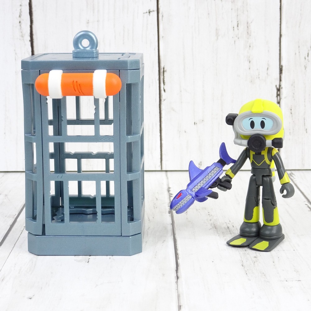 Roblox DevSeries SHARK BITE 2: SHARK CAGE Gray Scuba Diver Figure ONLY
