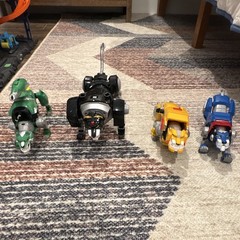 Voltron robotic defender Lot of 4 Robotic Lion Action Figures Set