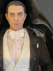 Infinite Statue Kaustic Plastik Dracula Bela Lugosi Deluxe Sixth Scale Figure