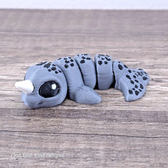 Narwhal Hatchling – 3D Printed Articulated Flexi Fidget Desk Pet