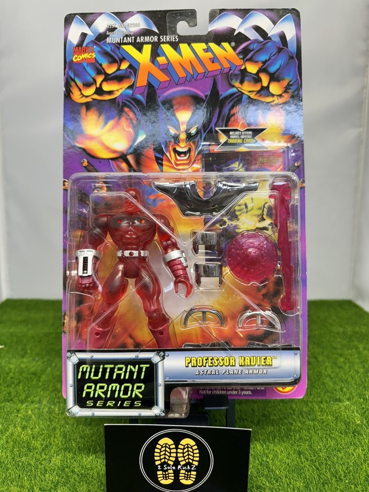 X-Men ToyBiz Marvel Professor Xavier Action Figure Mutant Armor Series NIB