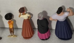 Authentic Disney Store Encanto Madrigal Figurine Toy Set 7 Figures Mirabel Bruno