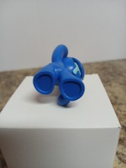 Rainbow friends blind bag figure SERIES 2 blue Roy Mojo open pack 2.5”