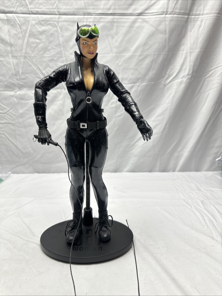 DC Direct Catwoman 13” Deluxe Collector Figure EUC VINTAGE