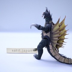 [USED] BANDAI SPIRITS S.H.MonsterArts Godzilla GIGAN 1972 Action Figure