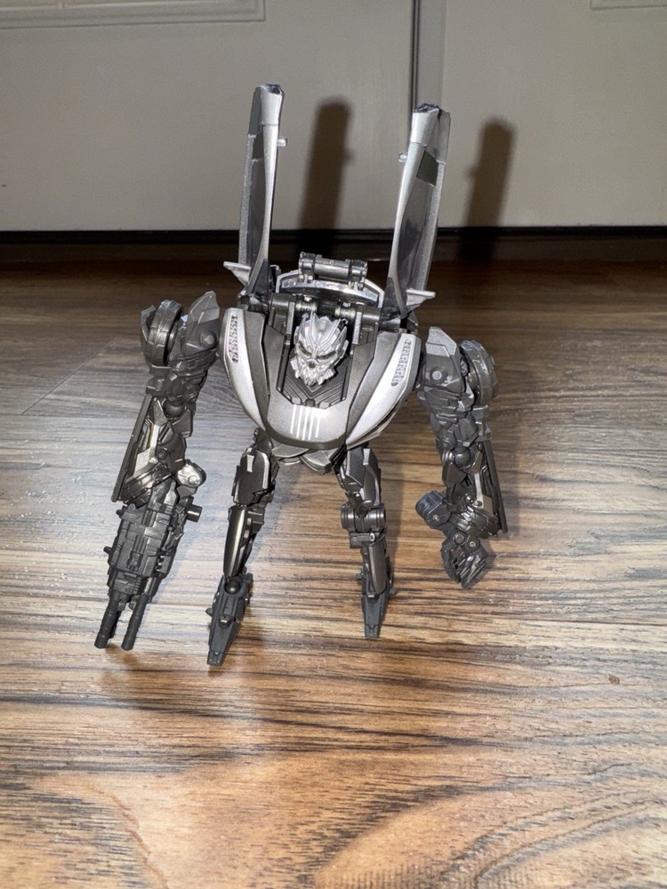 Transformers Studio Series Sideways 88 Deluxe Class Action Figure