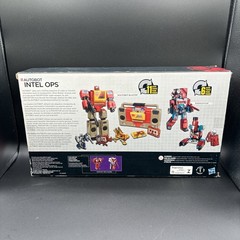 Transformers Platinum Edition Autobot Intel Ops G1 Blaster Perceptor Reissue New