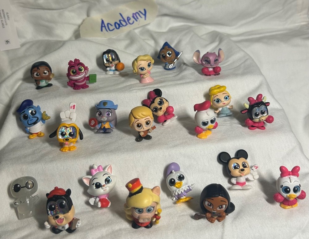 Disney Doorables Academy