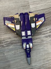 Transformers Gen 1 Lot of 9 – Not All Complete and Some have Broken Parts #A