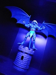 Neca Ultimate Gargoyles Stand Disney -Whatchtower