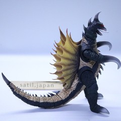 [USED] BANDAI SPIRITS S.H.MonsterArts Godzilla GIGAN 1972 Action Figure