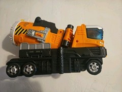 Hello Carbot Angry Puff Mixer Transforming Truck Toy