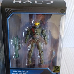 Jazwares Halo Jerome-092 Action Figure, Green/Red/Yellow/Black w/ Gun & Base