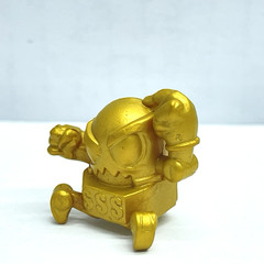 Mr. Beast Lab JACK POT BUTTON Atomic Series Special Edition Beast Icons -GOLD