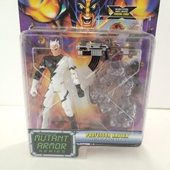 Error Marvel X-Men Quicksilver Mutant Armor in Professor Xavier Package 1996