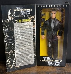 Terminator 2 T2 3-D Collector’s Edition T-800 Terminator 12″ Action Figure 1997