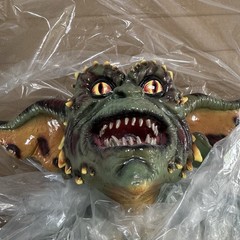 GREMLINS 2 – Prop Replica – Stunt Puppet Flasher Gremlin – Like New / In Box