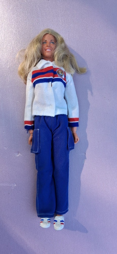 Vintage The Bionic Woman Doll Jaime SommersTrack Suit Jacket Pants Shoes 1974
