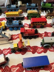 48 THOMAS THE TRAIN & FRIENDS Wood, Vintage, Metal, Buildings, Track, People +++