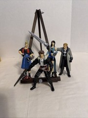Final Fantasy Loose Figure Set Of 4 With Weapons C-7