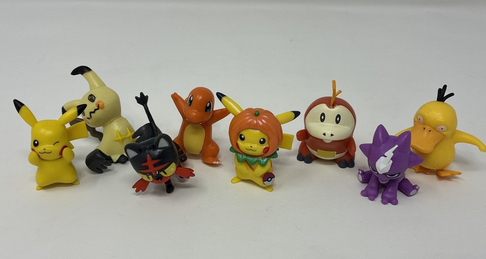 Pokémon Mini Figures Lot Of 10 Figures Jazwares Pickachu Mimikyu Charmander