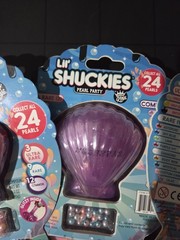 Lil’Shuckies Pearl Party Kit New Sealed Random Color Series 1