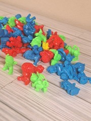 100 Garbage Pail Kids Topps Micro Figures Lot Minikins Yellow Green Red Blue
